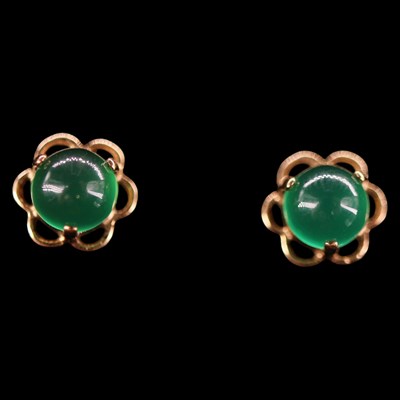 Lot 1492 - A pair of near-contemporary chrysoprase...