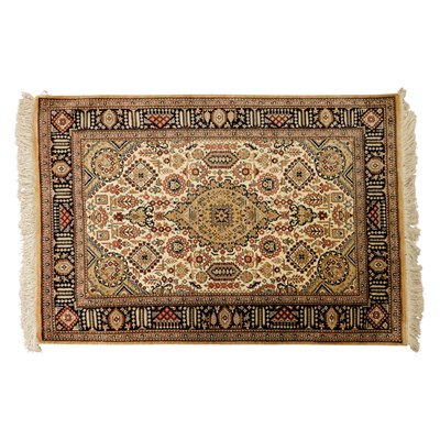Lot 1658 - A Persian Qum silk rug, approx 126 cm x 77 cm