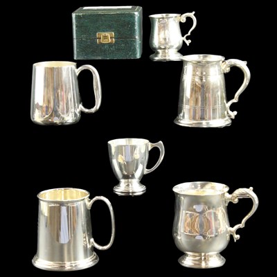 Lot 1286 - A quantity of electroplated mugs and...