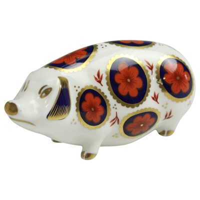 Lot 919 - A Royal Crown Derby pig paperweight
