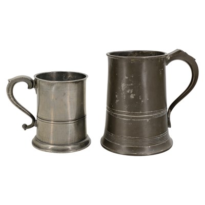 Lot 814 - A 19th Century pewter quart tankard / measure,...