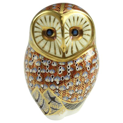 Lot 946 - A Royal Crown Derby Barn owl paperweight