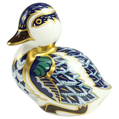 Lot 967 - A Royal Crown Derby sitting duckling paperweight