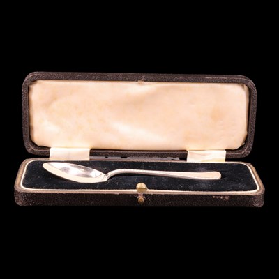 Lot 1223 - A 1930s cased silver Hanoverian pattern...