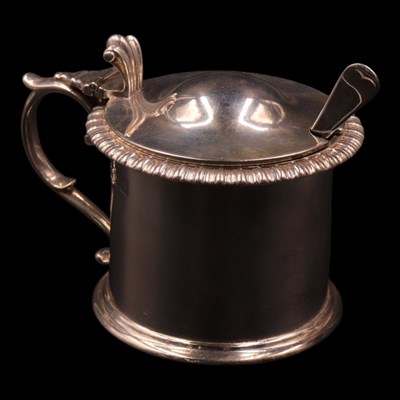 Lot 1224 - A late Victorian silver mustard pot, having a...