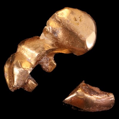 Lot 1508 - Scrap high-carat yellow metal, 3.1 g