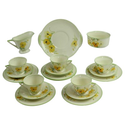 Lot 999 - A vintage Royal Doulton Art Deco influenced...