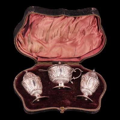 Lot 1269 - A late Victorian cased silver cruet set,...