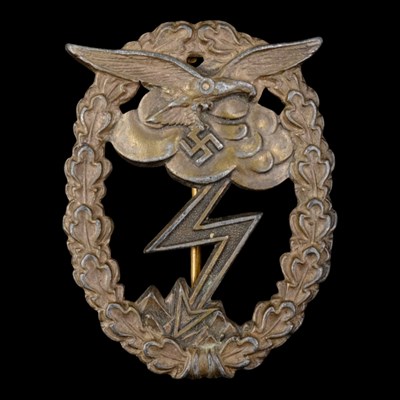 Lot 173 - A German Third Reich Luftwaffe ground assault...