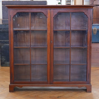 Lot 1671 - A George V glazed mahogany display...
