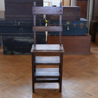 Lot 1686 - A late 19th / early 20th Century oak...
