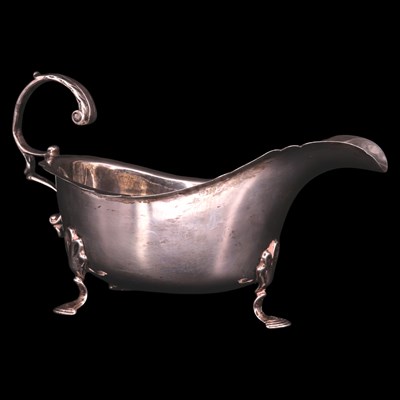 Lot 1130G - A late Victorian silver sauce boat, assay...