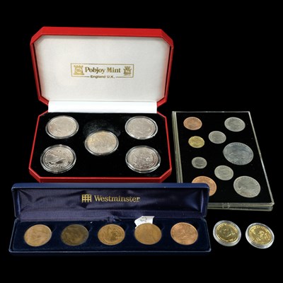 Lot 441 - A small group of coin sets, including a Pobjoy...