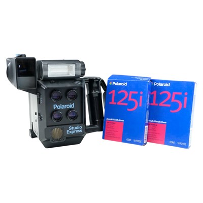 Lot 724 - A Polaroid Studio Express model 403 instant...