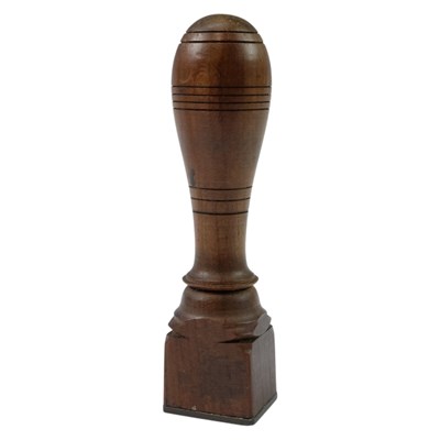 Lot 632 - A treen desk seal, its matrix intaglio being...