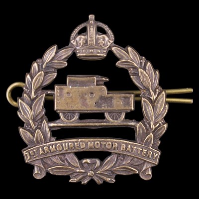 Lot 96 - A 1st Armoured Motor Battery cap badge