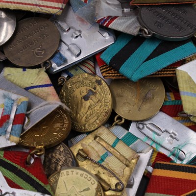 Lot 39 - A group of Second World War and later Soviet...