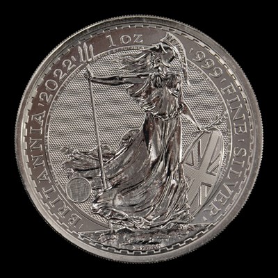 Lot 526 - A UK 2022 Britannia 1oz fine silver bullion coin