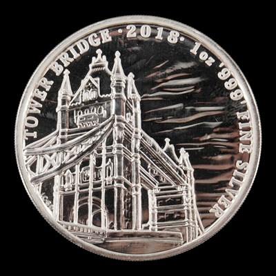 Lot 552 - A Royal Mint 2018 "Tower Bridge" 1oz fine...