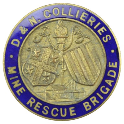 Lot 521 - An early-to-mid 20th Century D and N...