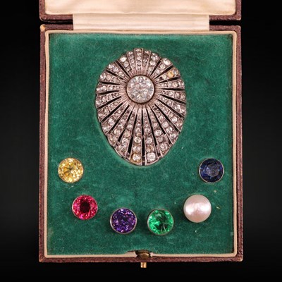Lot 1225 - A cased Art Deco interchangeable silver clip...