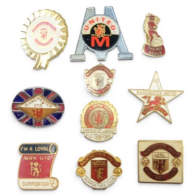 Lot 582 - A group of ten Manchester United Football Club...
