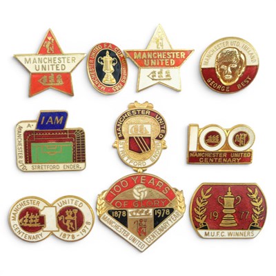Lot 583 - A group of ten Manchester United Football Club...