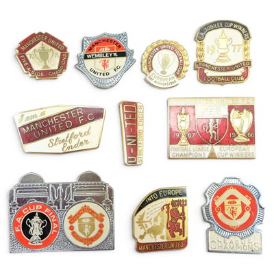 Lot 584 - A group of ten Manchester United Football Club...