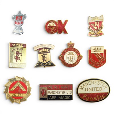 Lot 585 - A group of ten Manchester United Football Club...