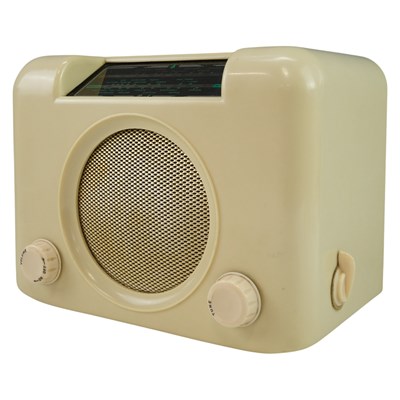 Lot 666 - A 1950s Bush DAC 90A ivory Bakelite radio