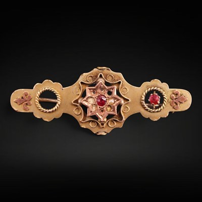 Lot 1245 - A late Victorian / Edwardian almandine,...