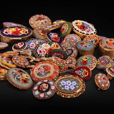 Lot 1340 - A group of vintage to contemporary Italian...