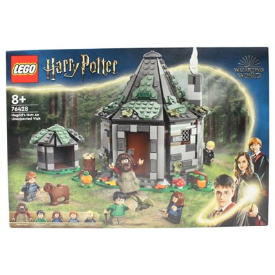 Lot 714 - A LEGO 76428 Wizarding World of  Harry Potter...