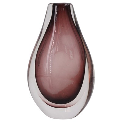 Lot 1046 - A near-contemporary amethyst coloured sommerso...
