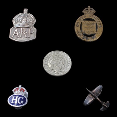 Lot 147 - A group of Second World War Home Front lapel...