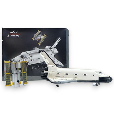 Lot 709 - A LEGO 10283 Space Shuttle set, with box