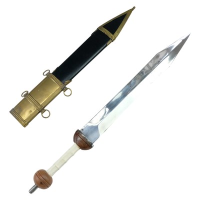 Lot 238 - A replica Ancient Roman gladius sword, 77 cm