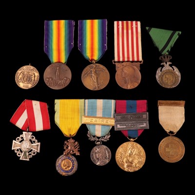Lot 49 - A group of Great War and later medals,...