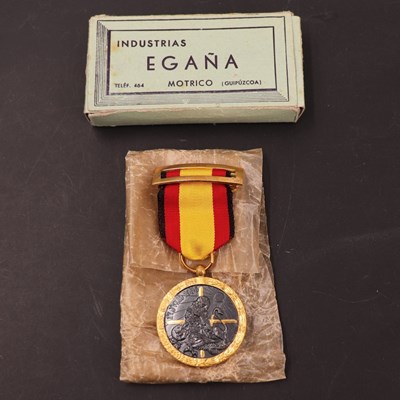 Lot 50 - A Spanish Civil War 1936-1939 Campaign medal,...