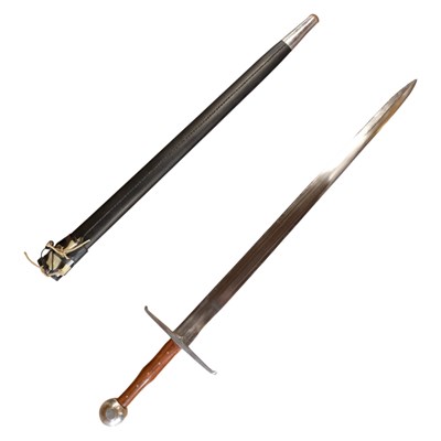 Lot 252 - A replica medieval longsword