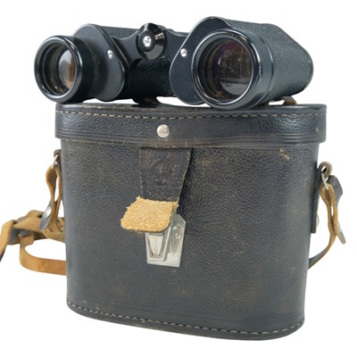 Lot 648 - A cased set of Soviet KOMZ БПП2 8x30...