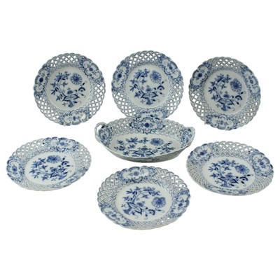 Lot 945 - Six Meissen "Blue Onion" pattern dessert...