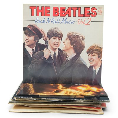 Lot 681 - A group of vinyl records, including works by...