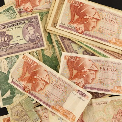 Lot 481 - A group of late 20th Century world banknotes