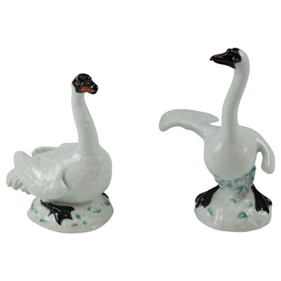 Lot 991 - A pair of Meissen porcelain swans, circa early-...