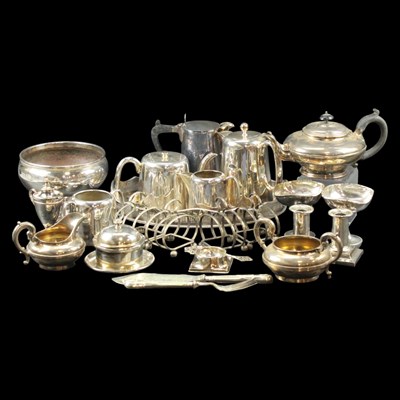 Lot 1198 - A good group of Victorian and later...