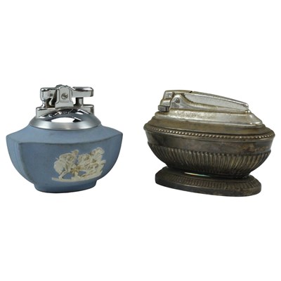Lot 537 - A Wedgwood Jasperware table cigarette lighter...
