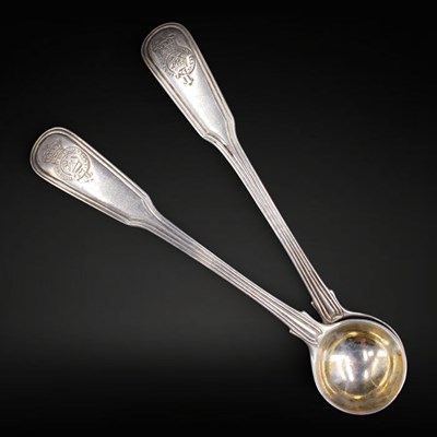 Lot 1153 - A pair of Georgian silver thread fiddle...