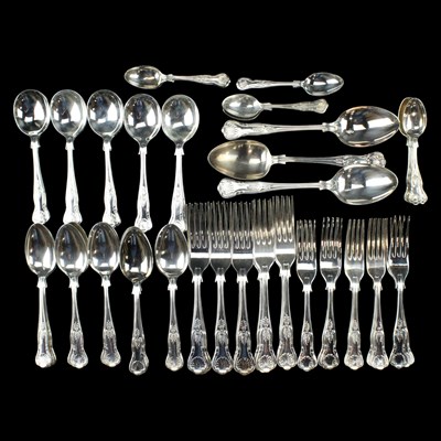 Lot 1200 - A quantity of electroplate Queen's pattern...