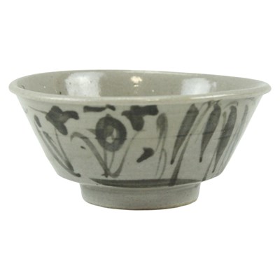 Lot 882 - A Chinese Swatow type provincial porcelain...